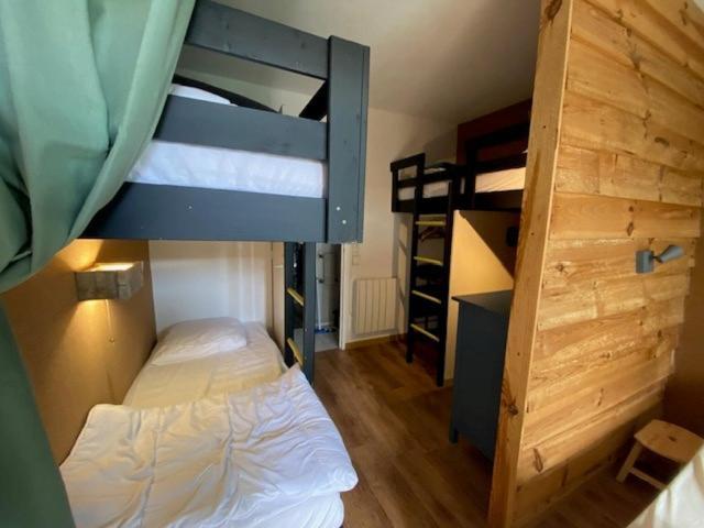 Apartment Duplex Avec Vue Sur Le Sancy Et Garage Couvert